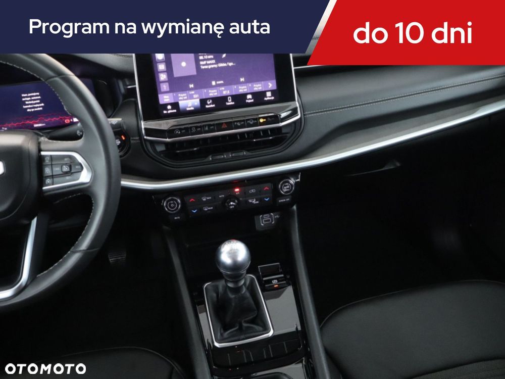 Jeep Compass - 10