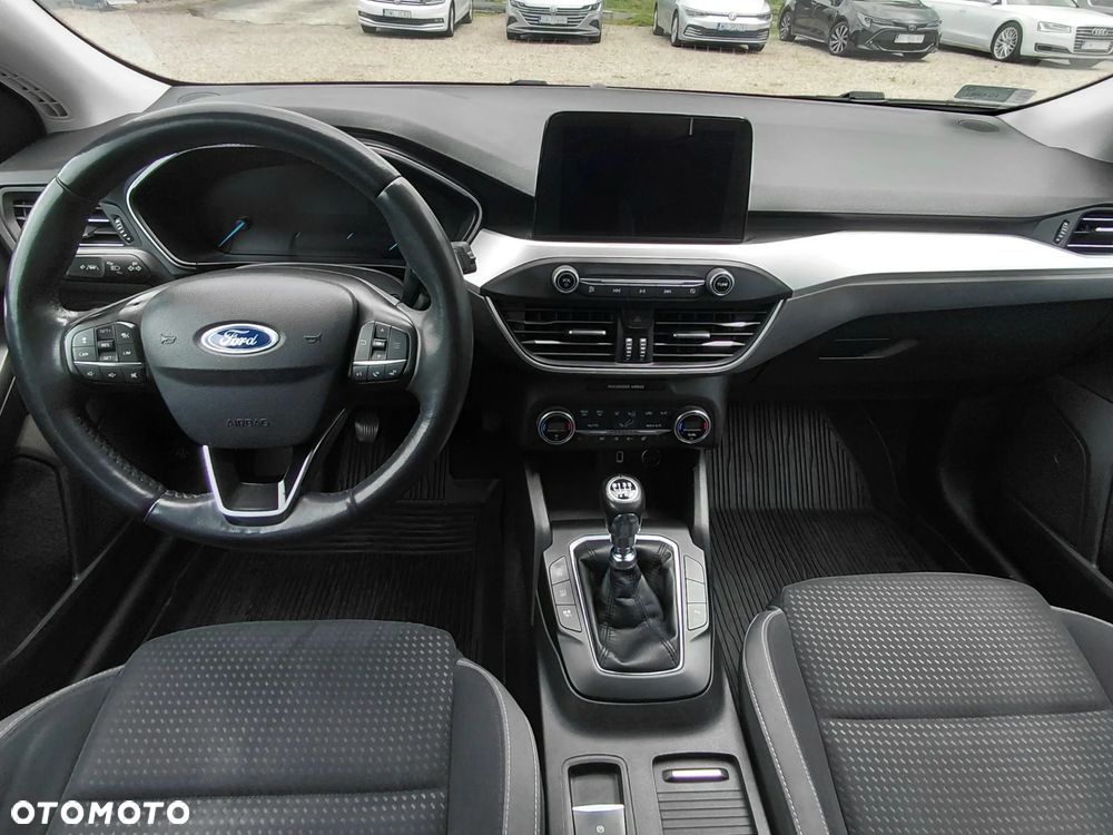 Ford Focus 1.5 EcoBoost Titanium - 5