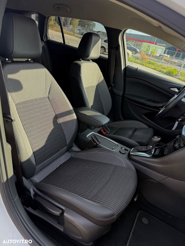 Opel Astra 1.5 D Start/Stop Sports Tourer Automatik 2020 - 9