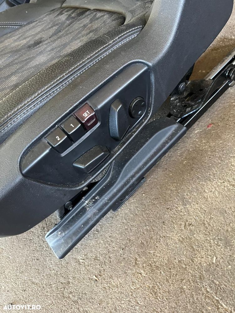 Interior BMW X1 f48 Lci din anul 2021 cu incalzire ,original fara uzura - 4