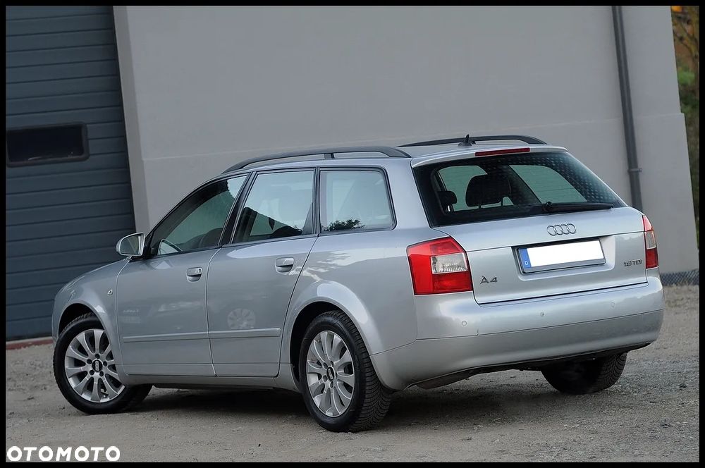 Audi A4 Avant - 4