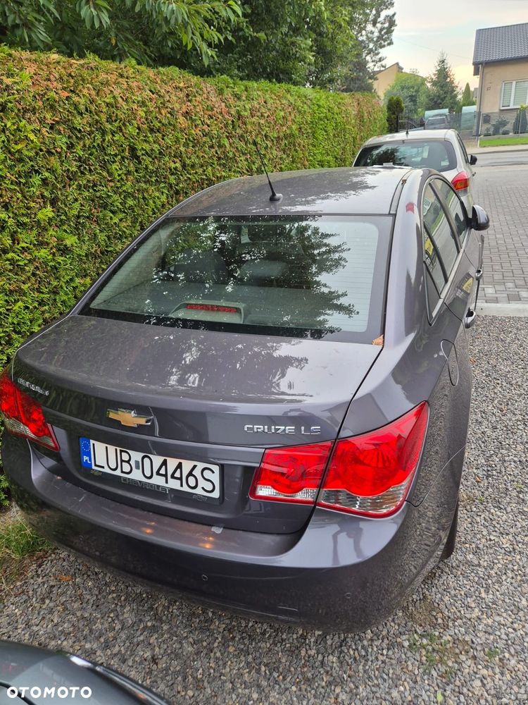 Chevrolet Cruze - 15