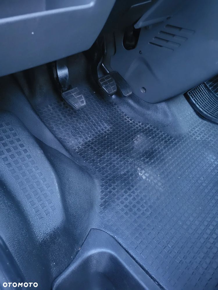 Volkswagen Transporter - 36