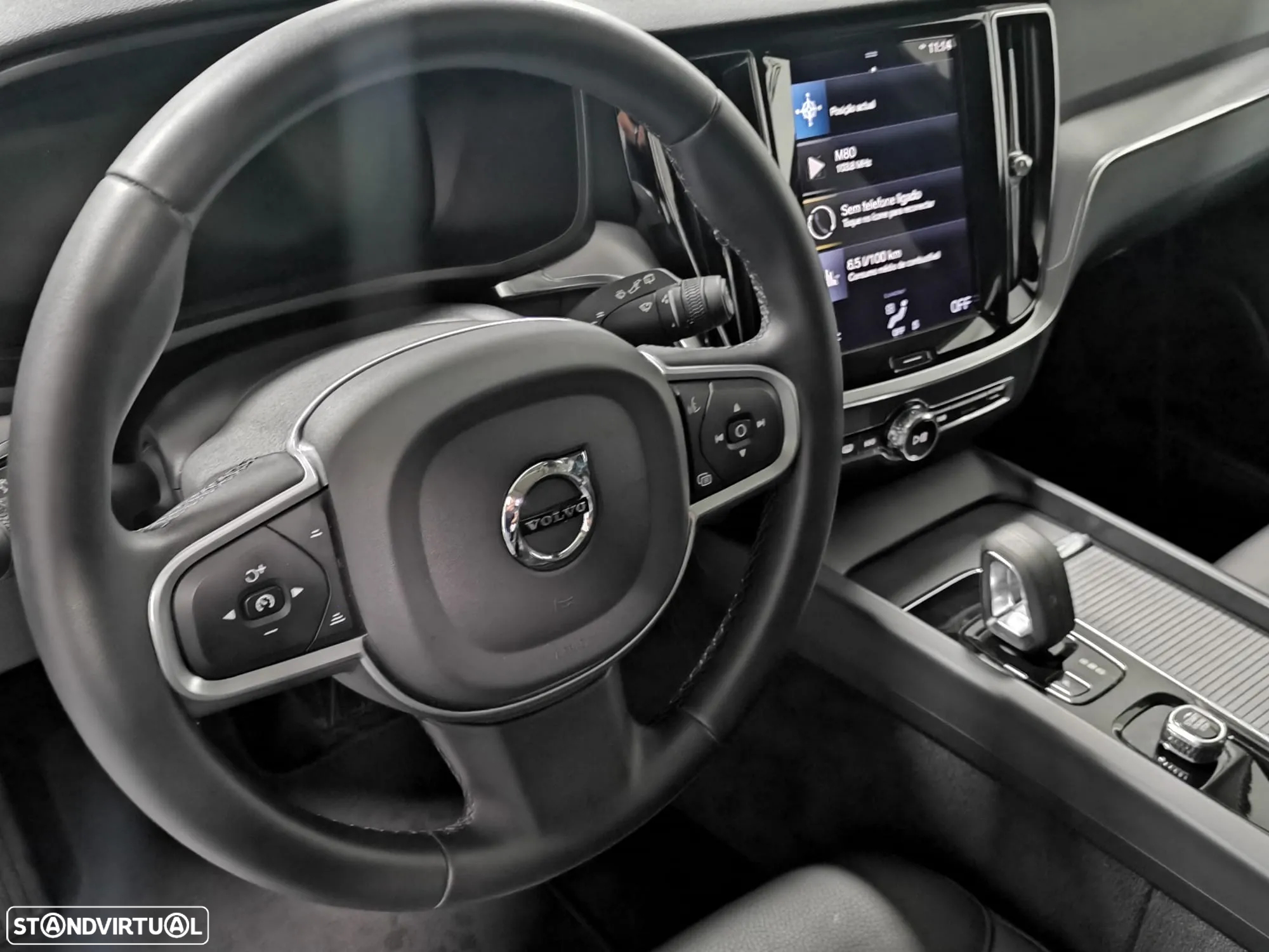 Volvo V60 2.0 B4 Plus Dark Auto - 8