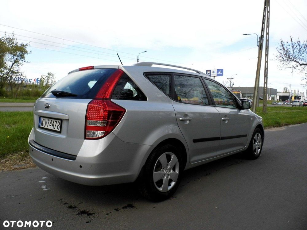 Kia Ceed - 5