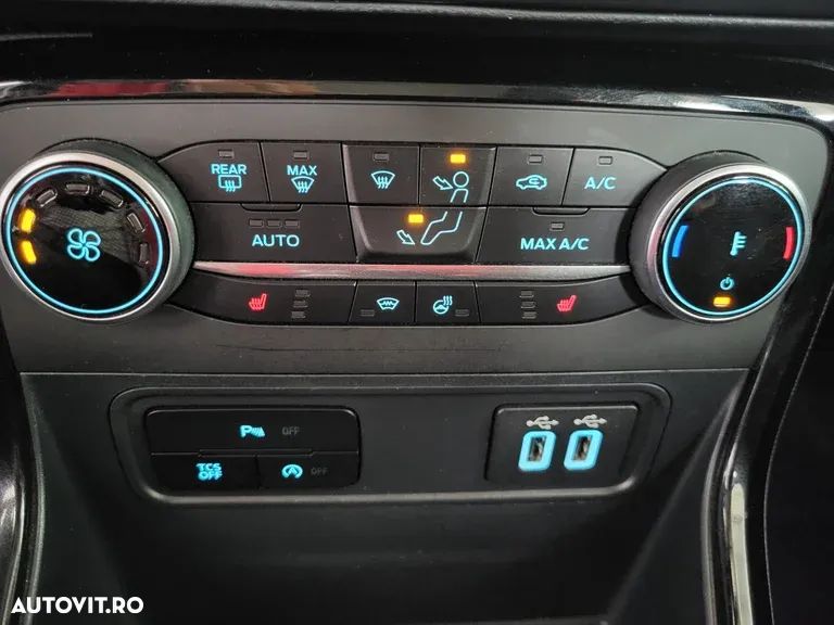 Ford EcoSport 1.0 EcoBoost Titanium - 16