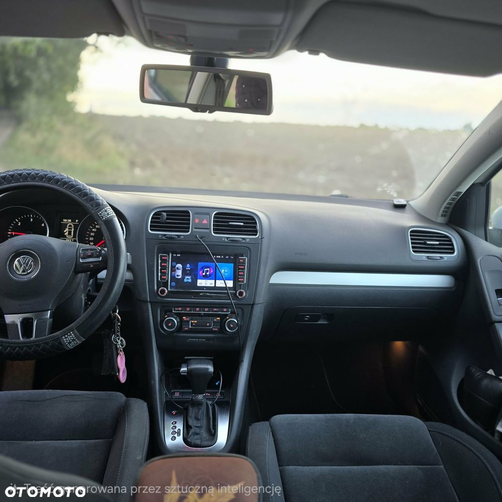 Volkswagen Golf 1.6 TDI Highline DSG - 10