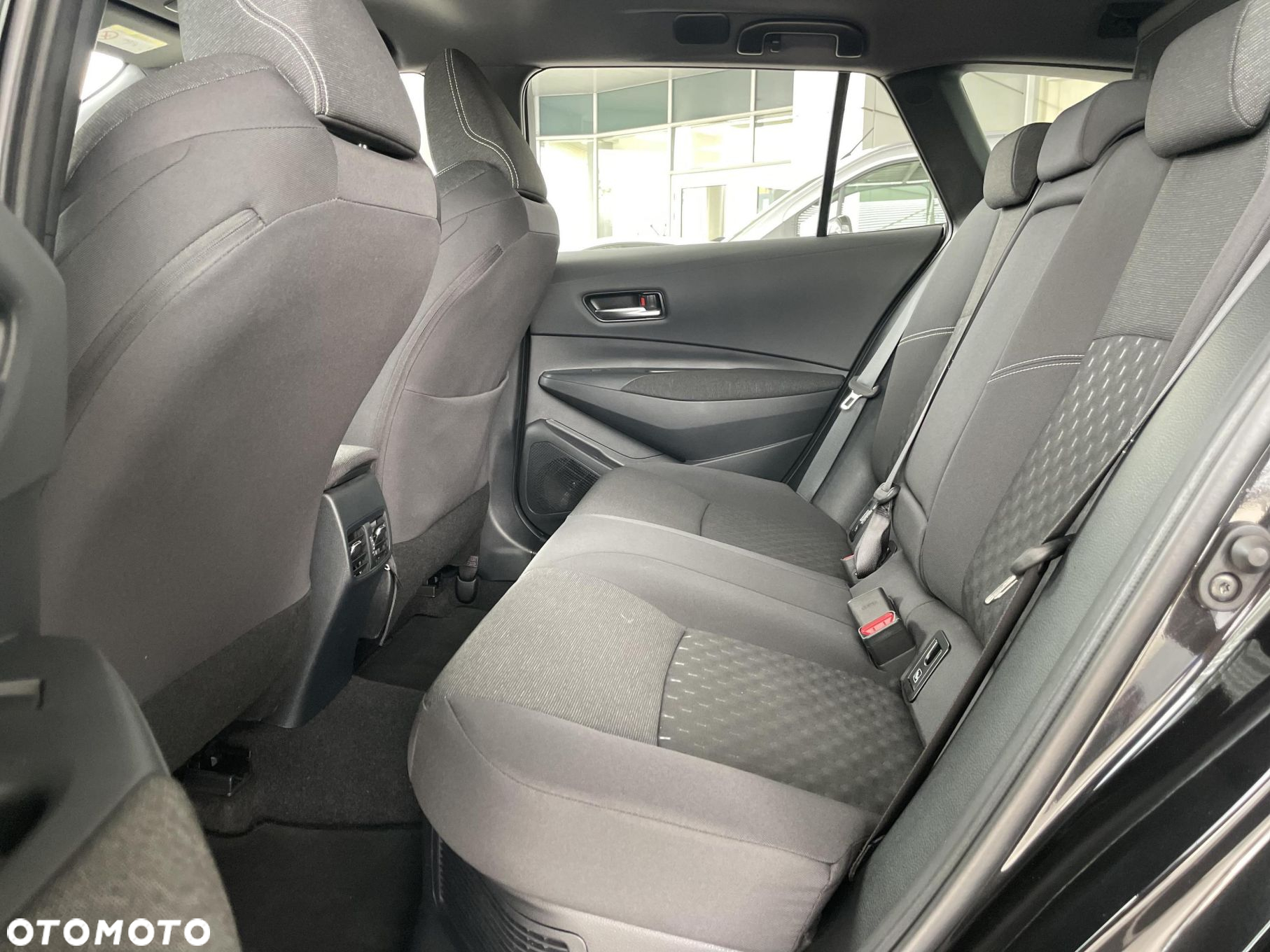 Toyota Corolla - 14