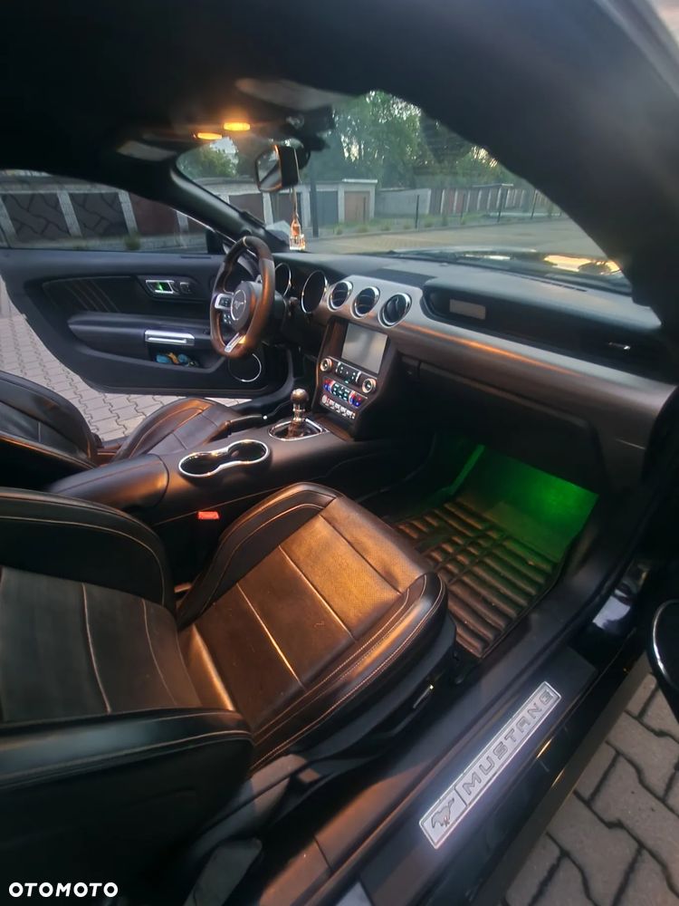 Ford Mustang - 15