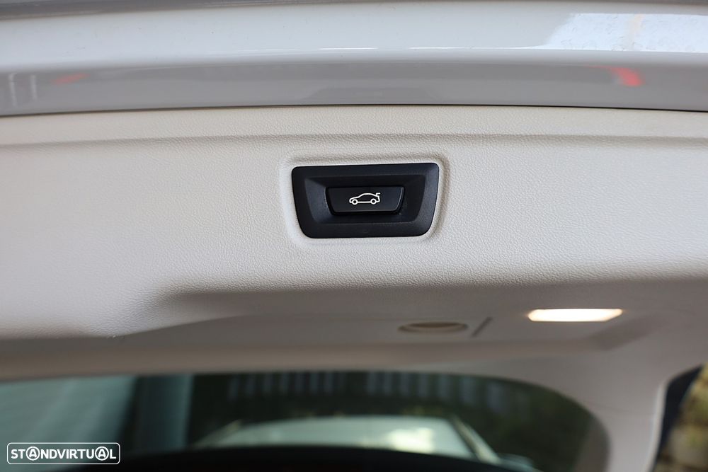 BMW 318 d Line Sport Auto - 16