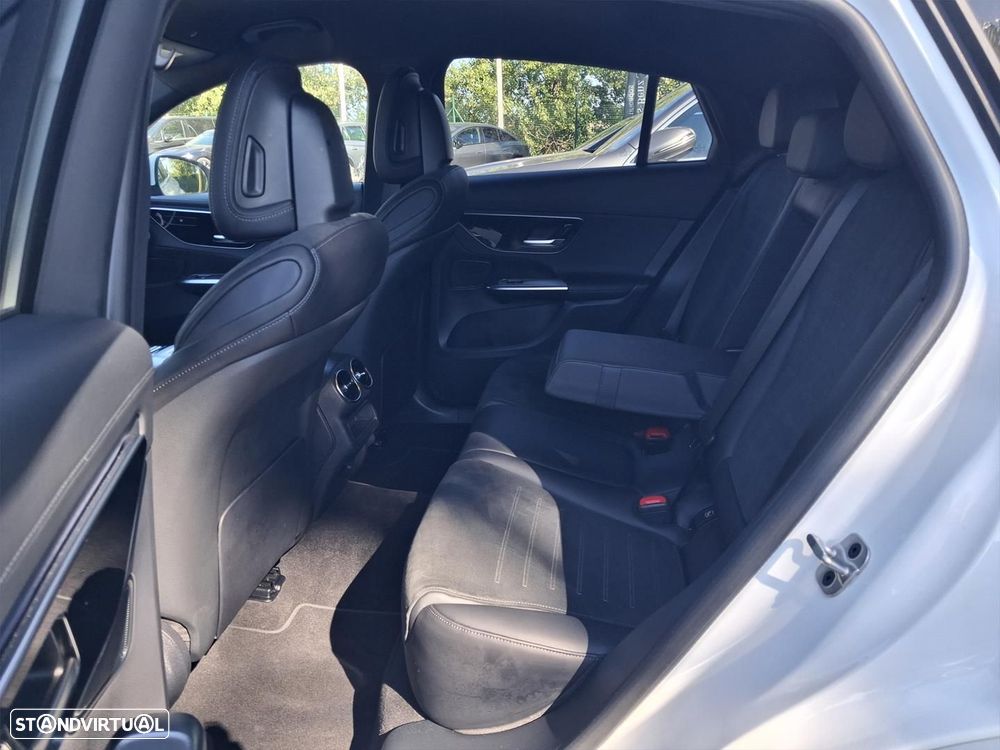 Mercedes-Benz GLC 300 e Coupe 4Matic - 12
