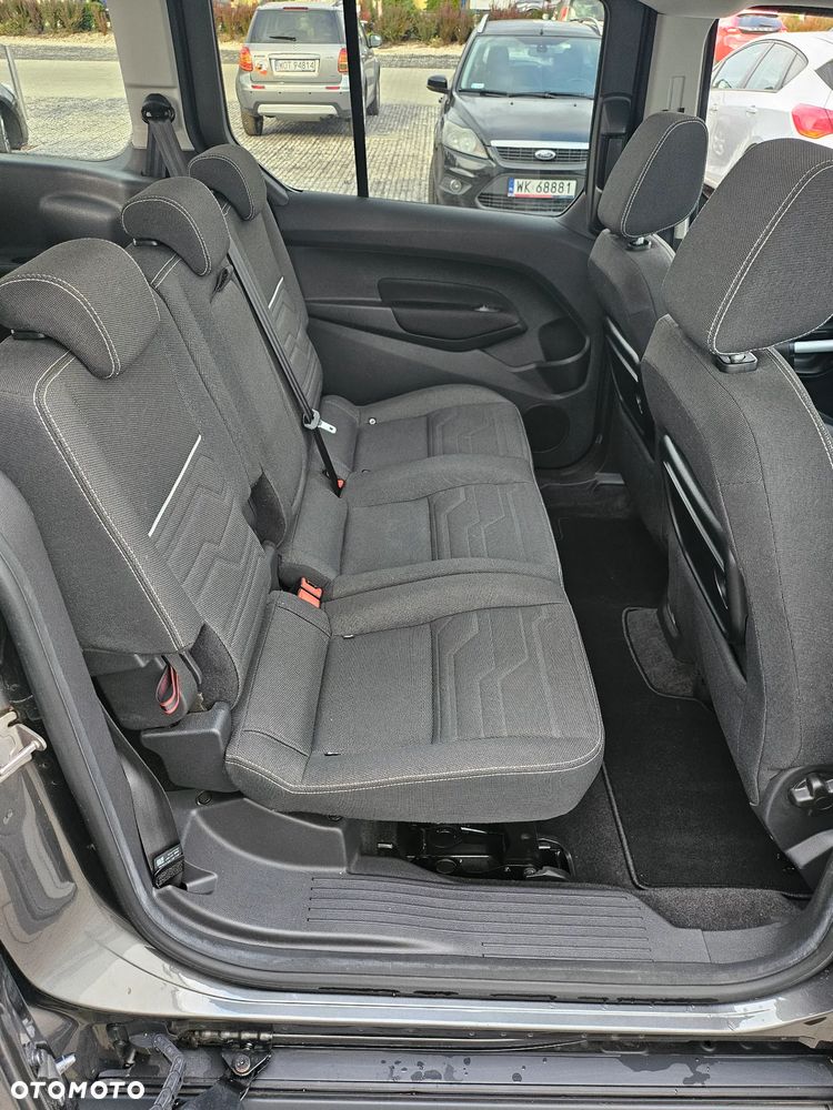 Ford Tourneo Connect Grand - 16