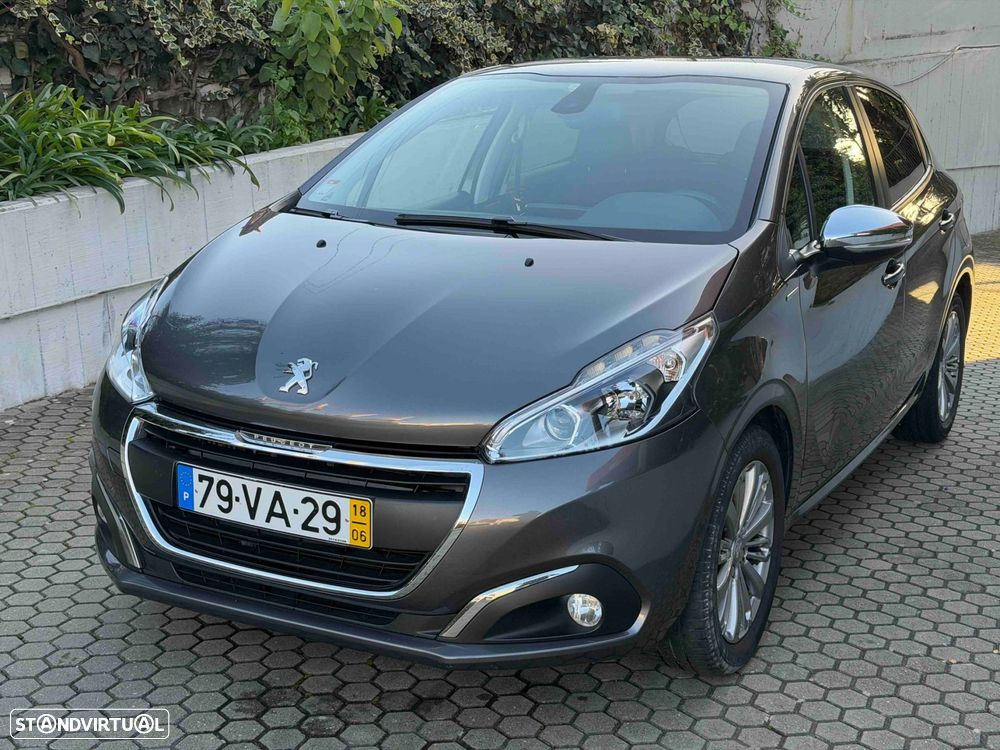 Peugeot 208 1.6 BlueHDi Style - 4