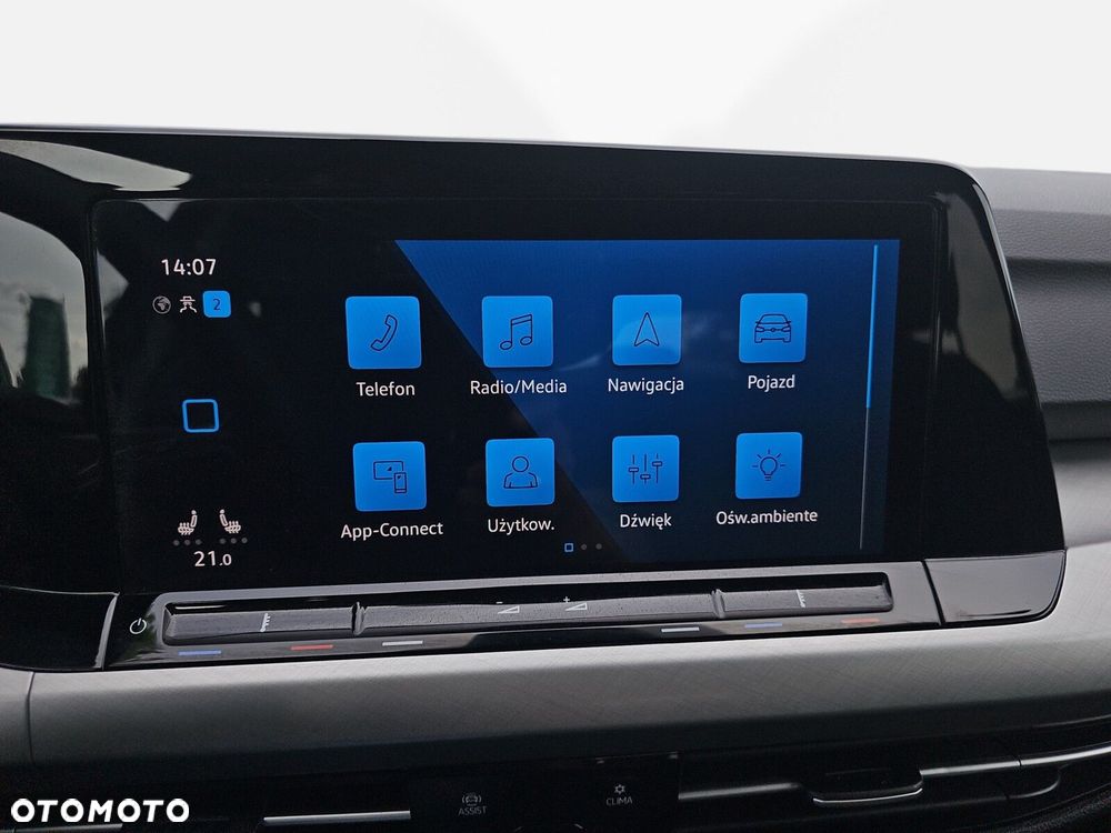 Volkswagen Golf - 22