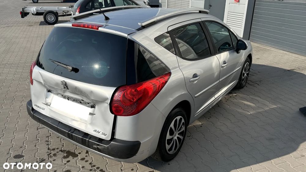 Peugeot 207 - 3
