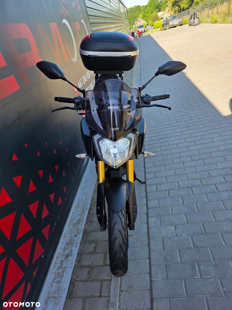 Yamaha MT - 16