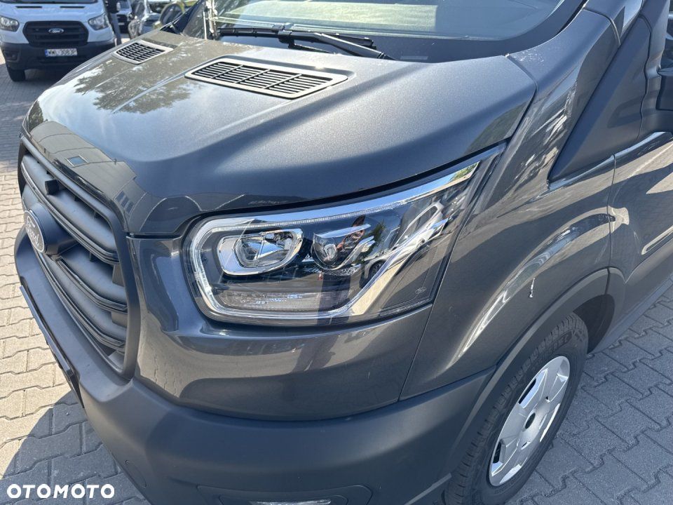 Ford Transit - 26