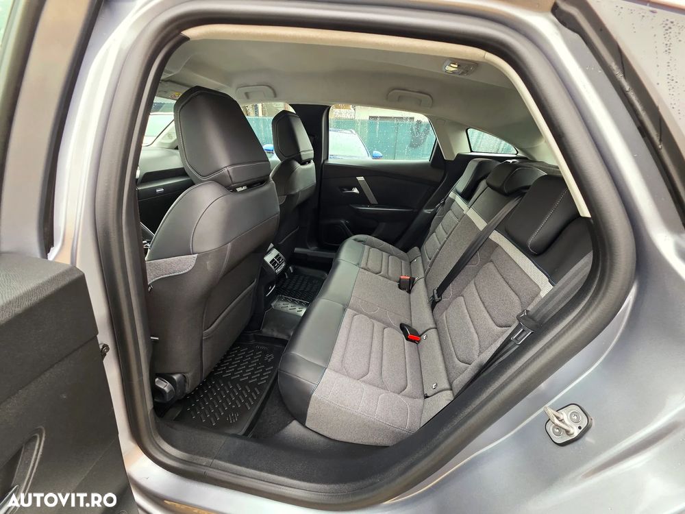 Citroën C4 PureTech 130 Stop&Start EAT8 SHINE - 17