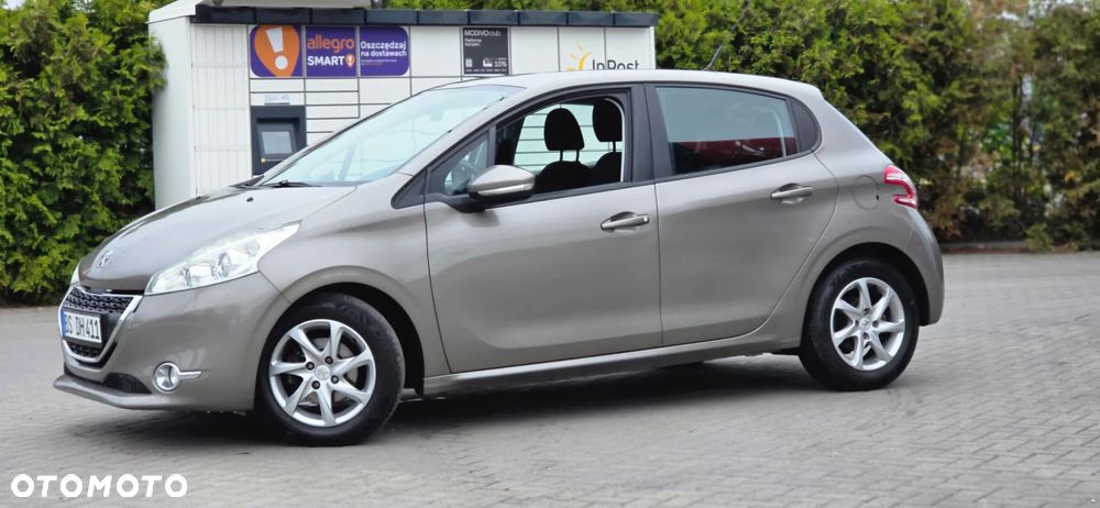 Peugeot 208 - 7
