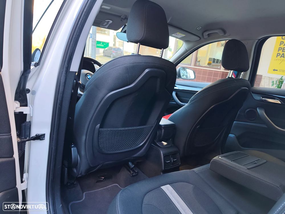 BMW X1 20 d xDrive Line Sport - 8