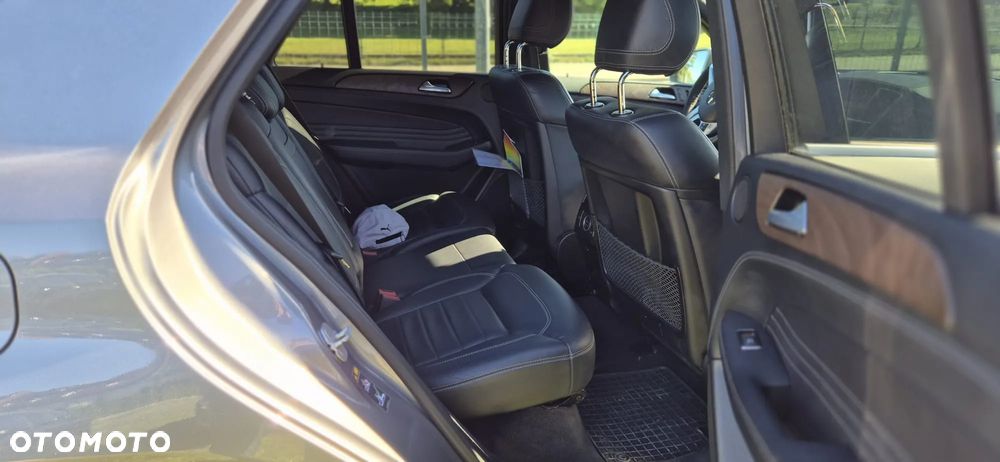 Mercedes-Benz ML 350 BlueTEC 4MATIC 7G-TRONIC - 23