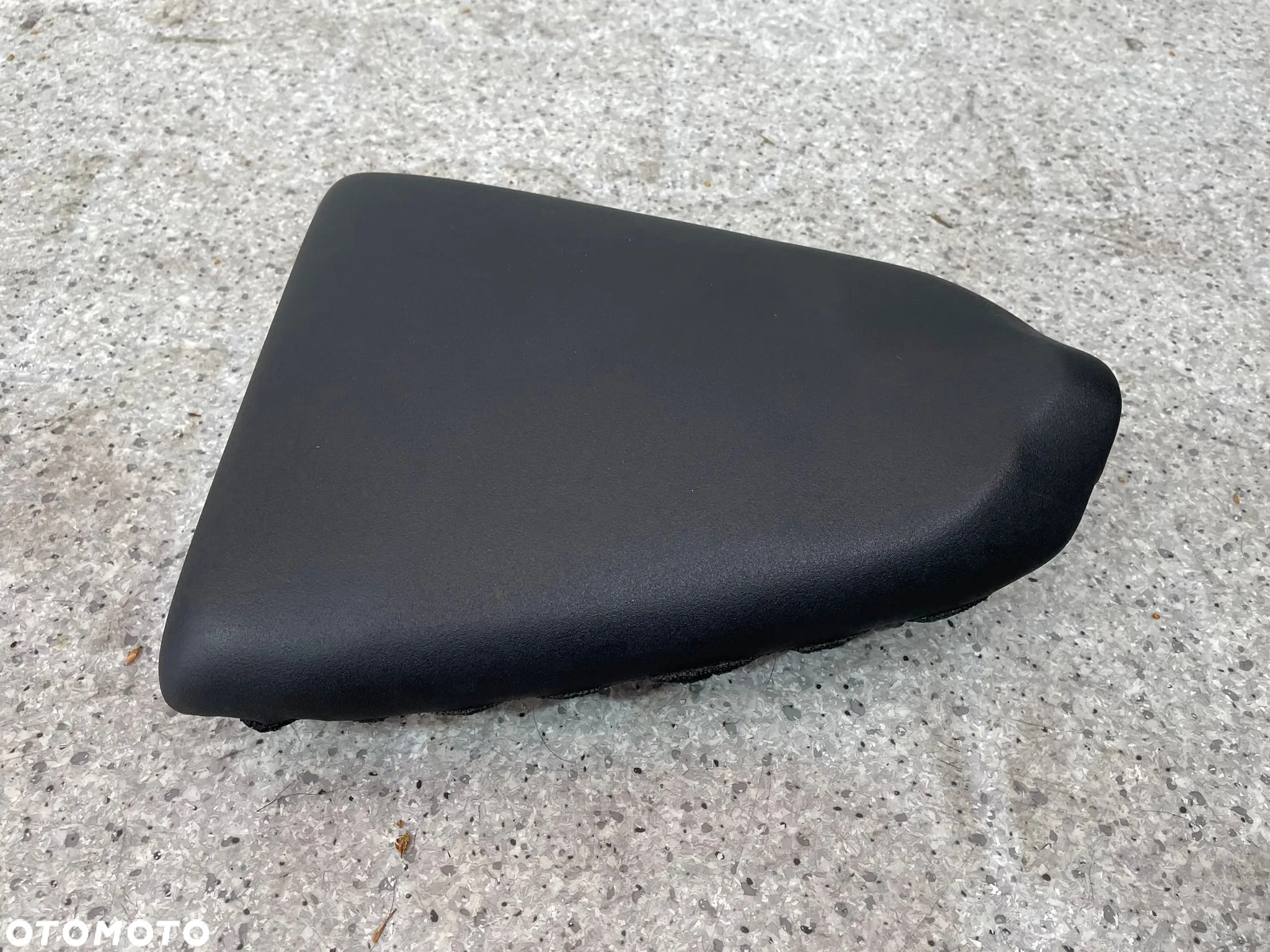 Siedzenie pasażera Aprilia RSV 1000 Mille (nr1281) - 4