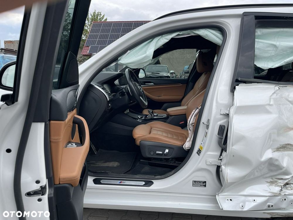 BMW X3 xDrive30i M Sport Edition - 7