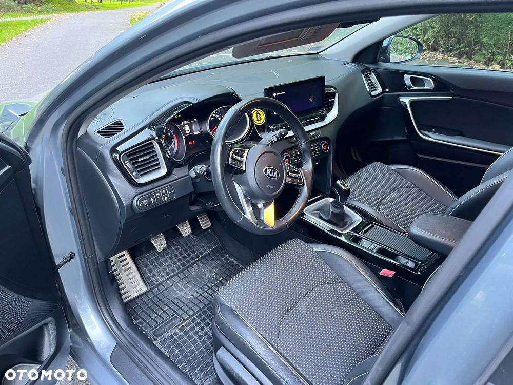 Kia Ceed - 7