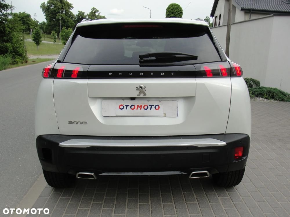 Peugeot 2008 1.2 Pure Tech Allure S&S - 19