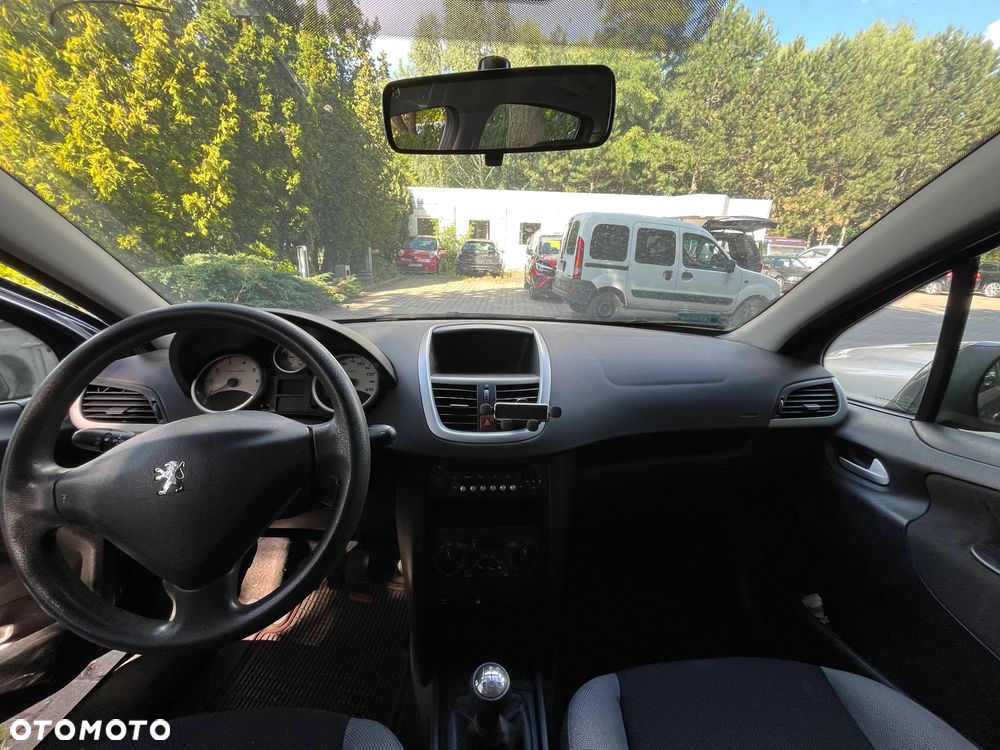Peugeot 207 - 7