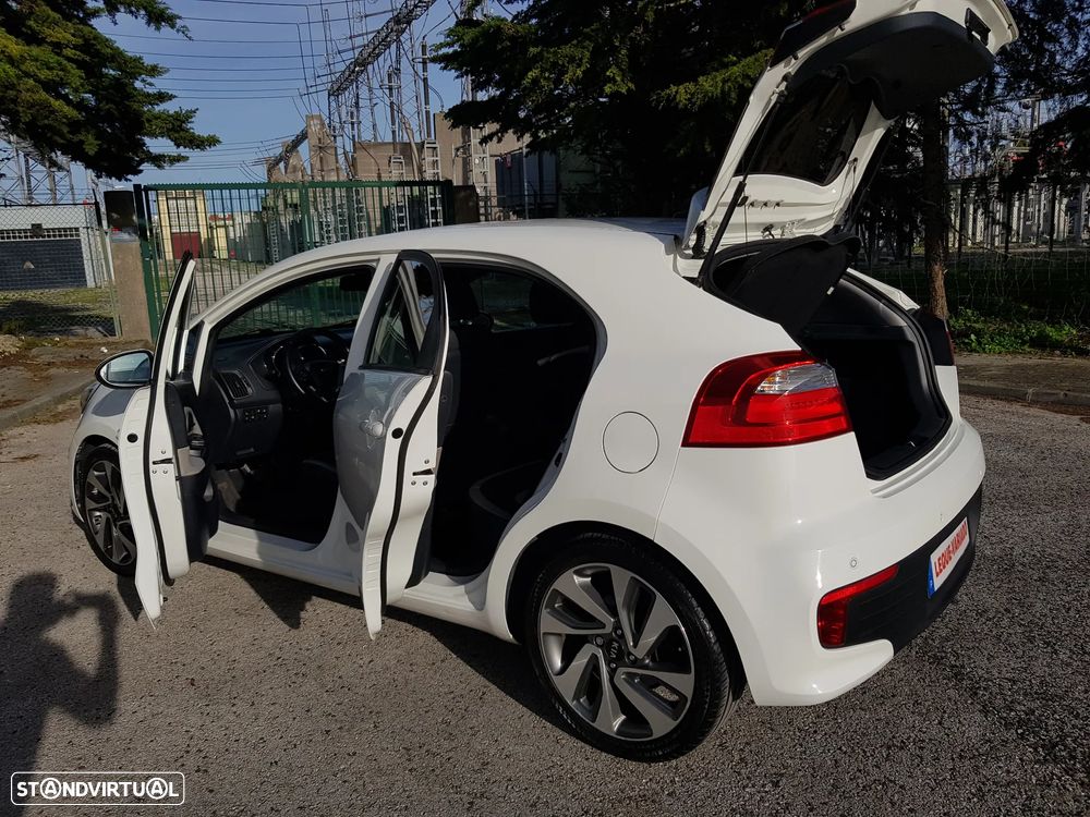Kia Rio 1.1 CRDi TX Prime - 32