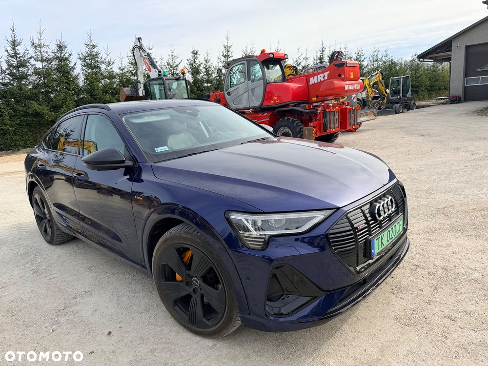 Audi Q8 Sportback e-tron 55 quattro S line - 34