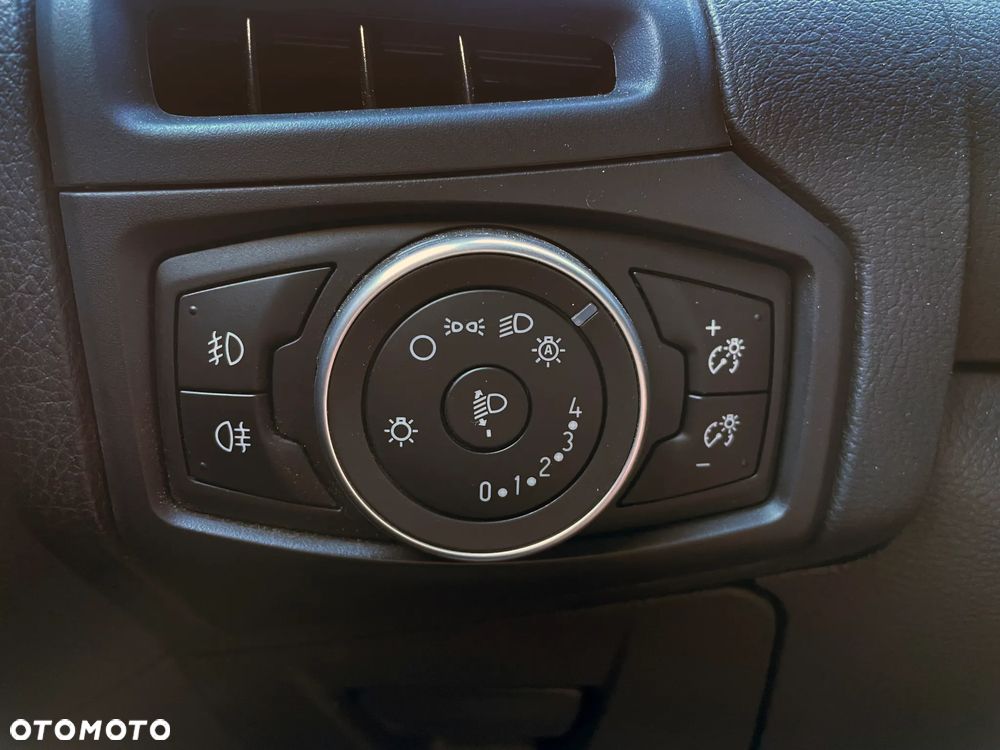 Ford Focus - 13