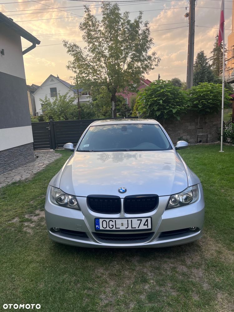BMW Seria 3 318d - 3