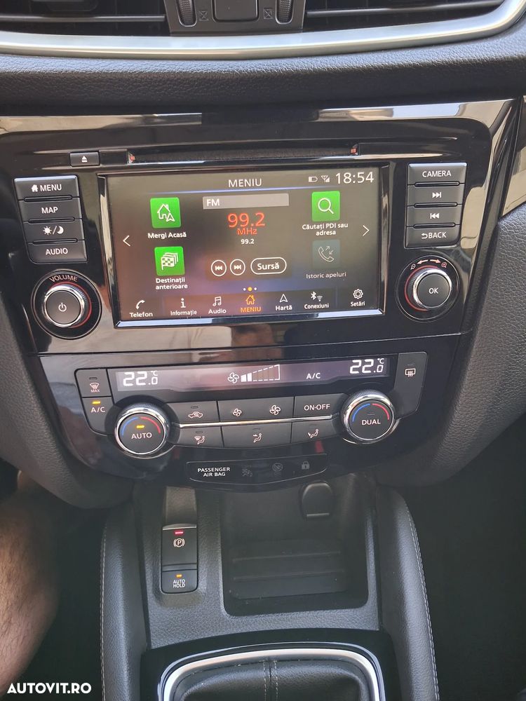 Nissan Qashqai 1.3 DIG-T N-CONNECTA - 10