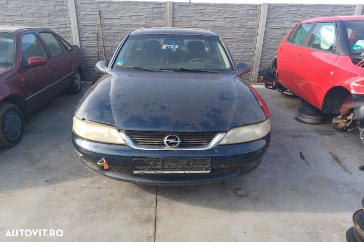 Bara fata Opel Vectra B (facelift)  [din 1999 pana  2002] seria Sedan 4-usi 1.6 AT (101 hp) - 5
