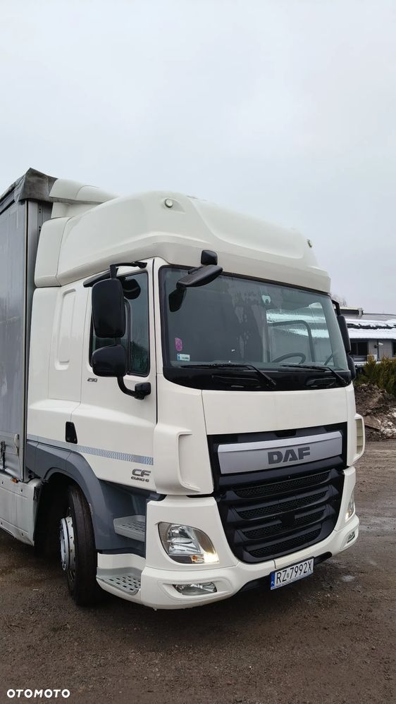 DAF CF - 9