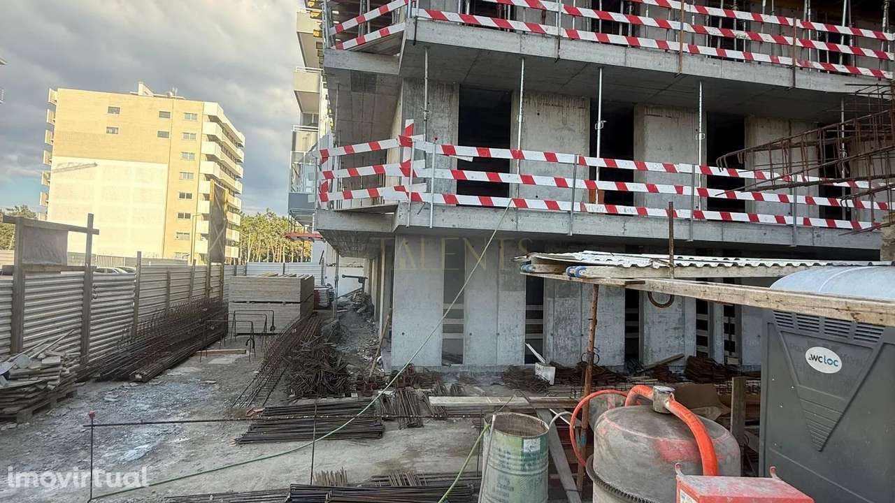 Apartamento T1 à Venda - Viana Do Castelo (Praia Amorosa) - Grande imagem: 2/12