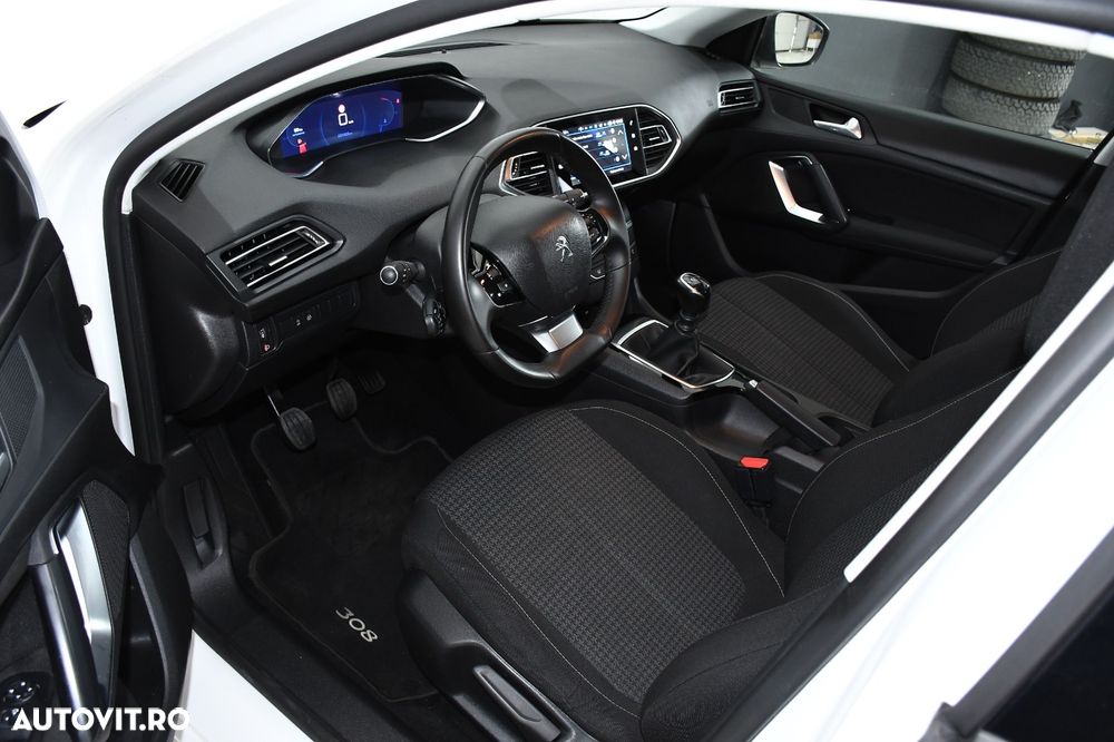 Peugeot 308 PureTech 110 Stop & Start Active - 10