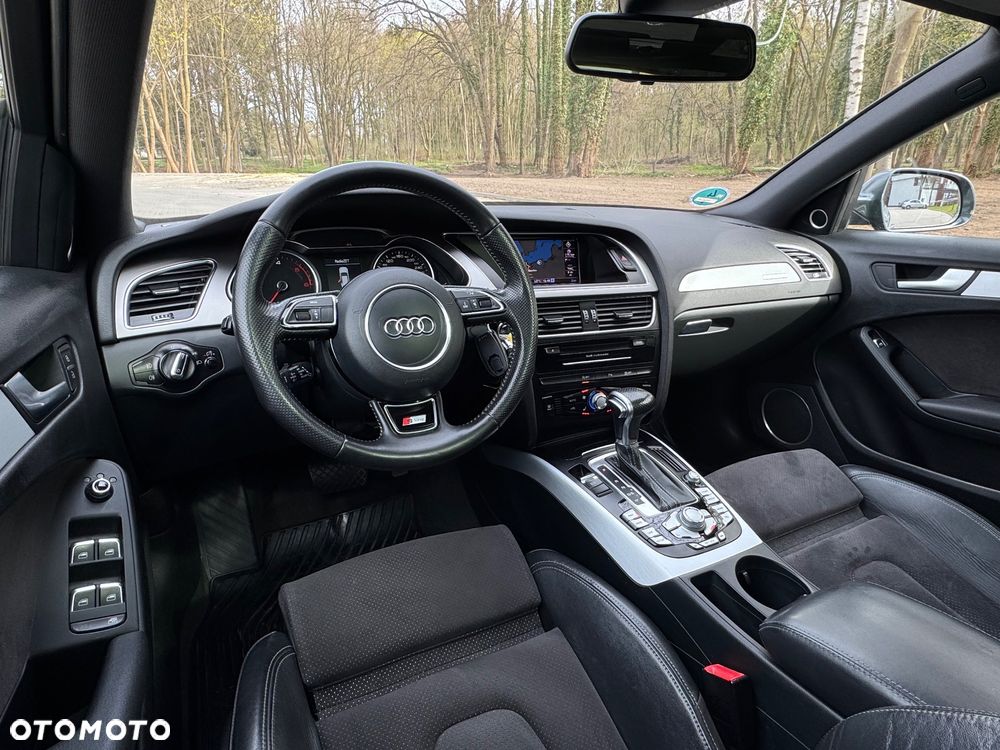Audi A4 Avant 2.0 TDI DPF quattro S tronic S line Sportpaket - 8