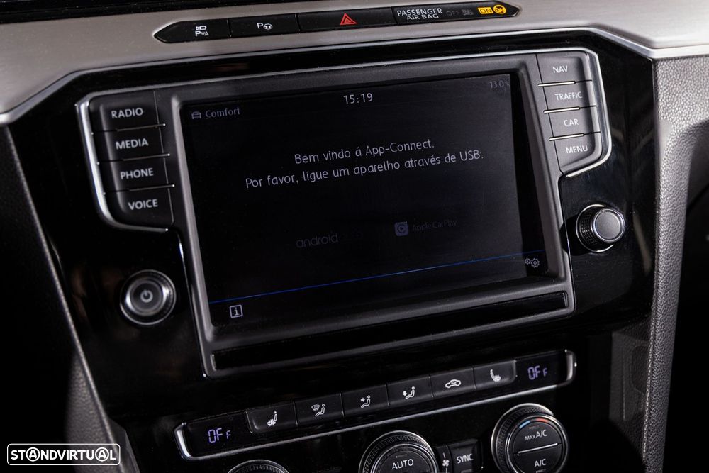 VW Passat Variant 2.0 TDi Highline DSG 4Motion - 13