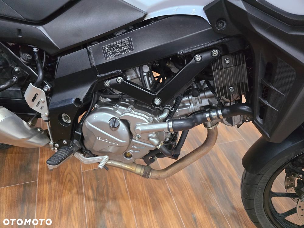 Suzuki DL - 23