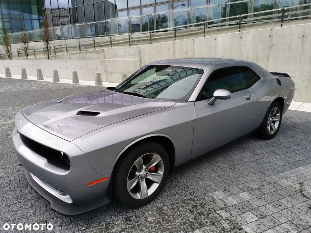 Dodge Challenger - 4