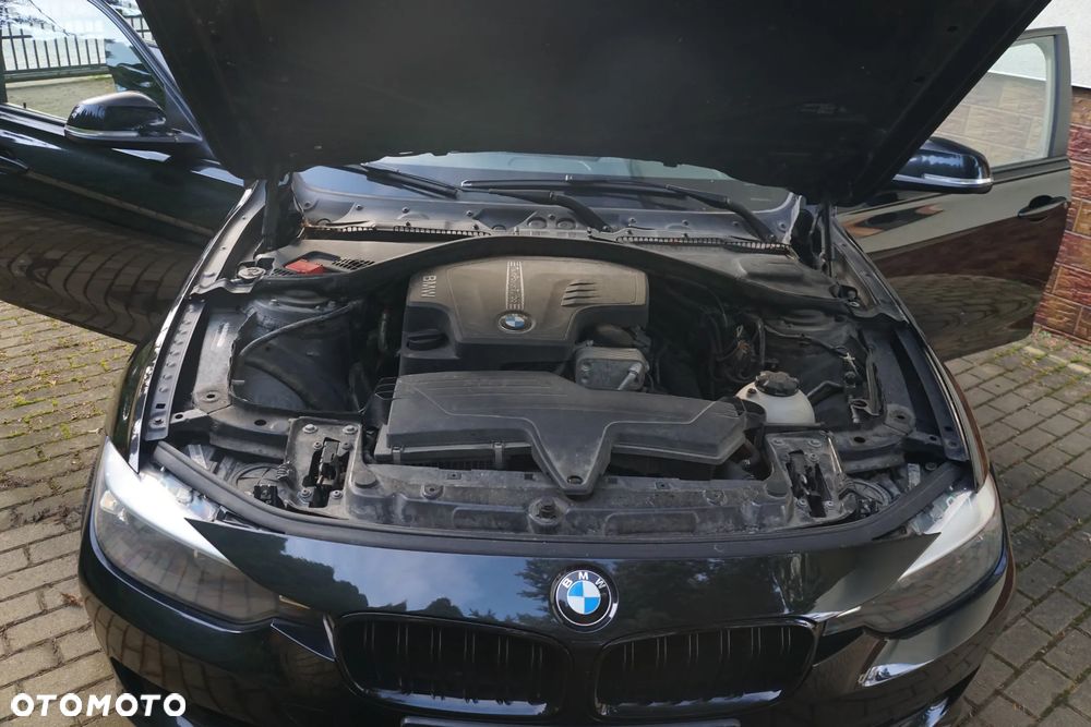 BMW Seria 3 - 34