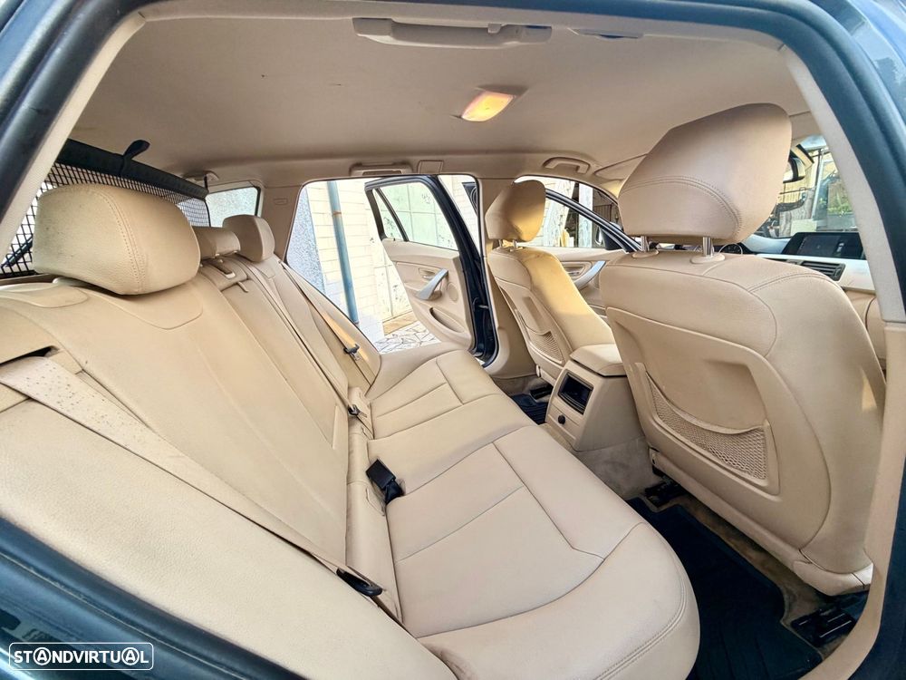 BMW 316 d Pack M - 12