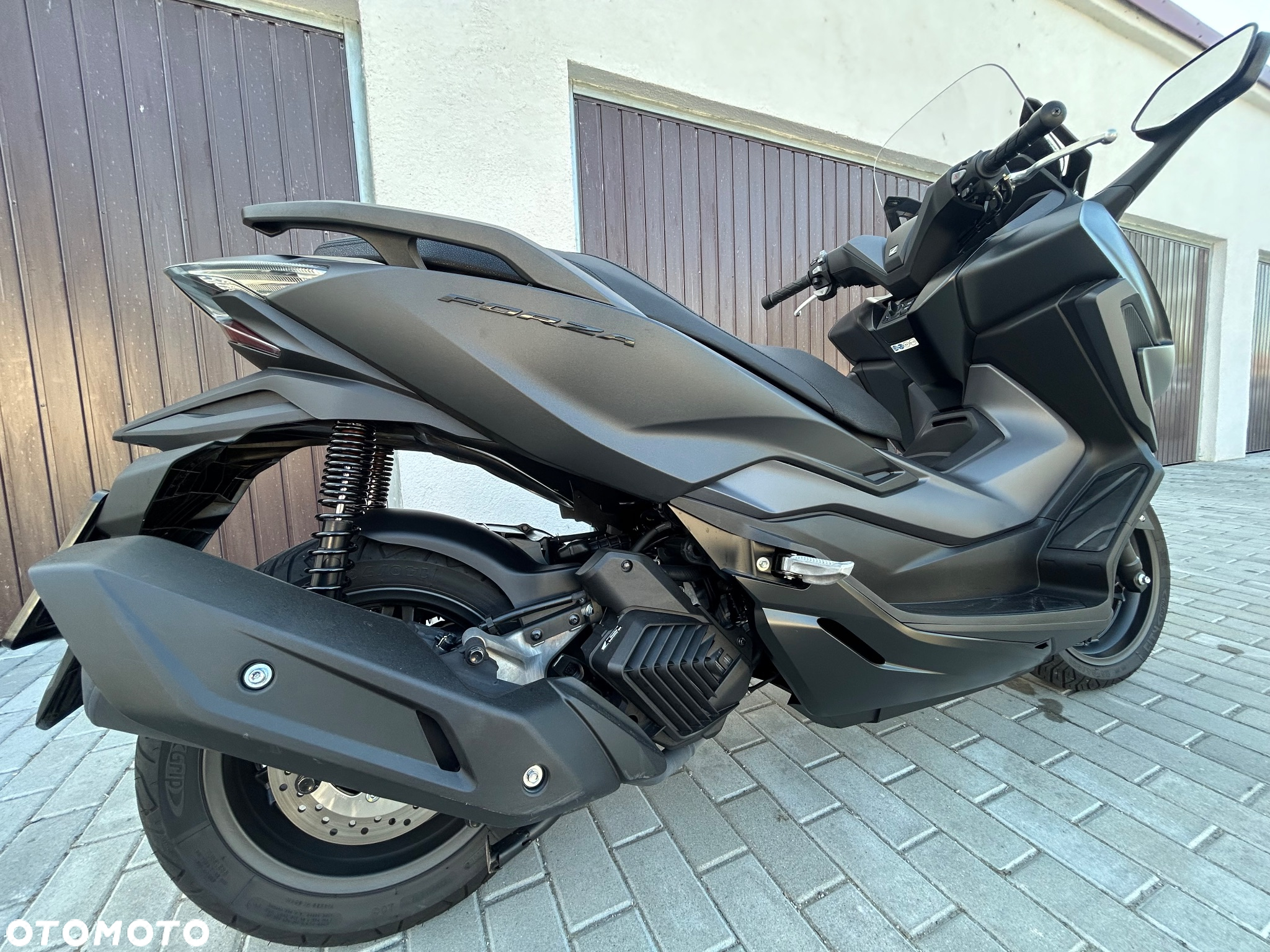 Honda NSS - 9