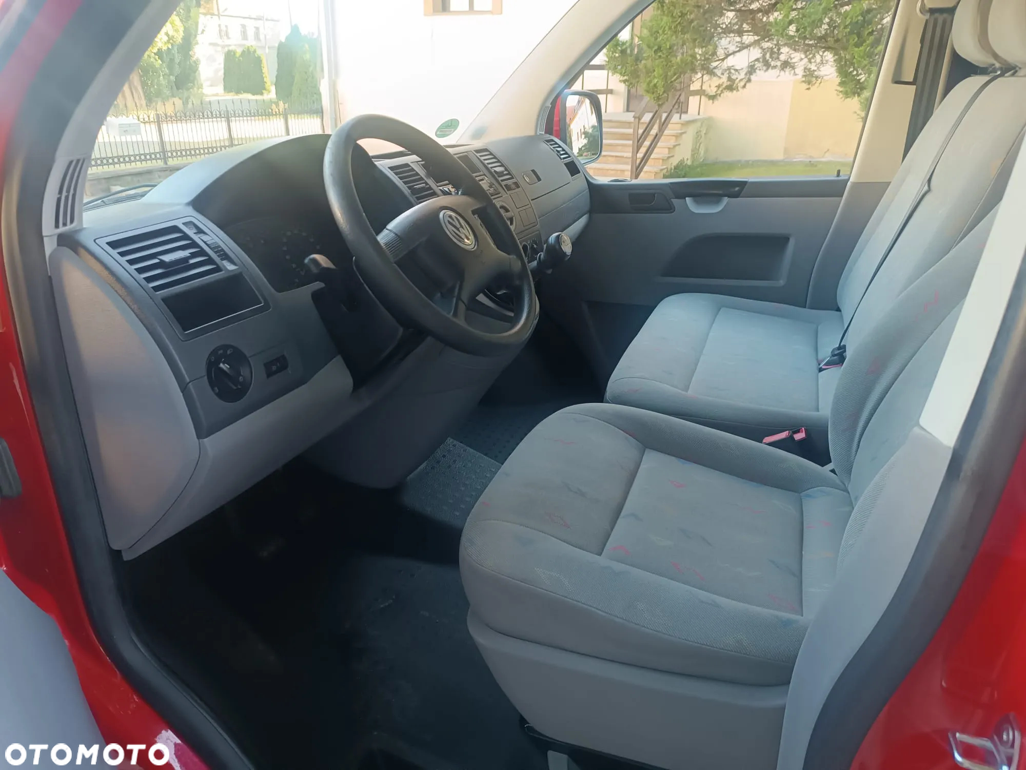 Volkswagen Transporter T5 TDI L1H1 - 16