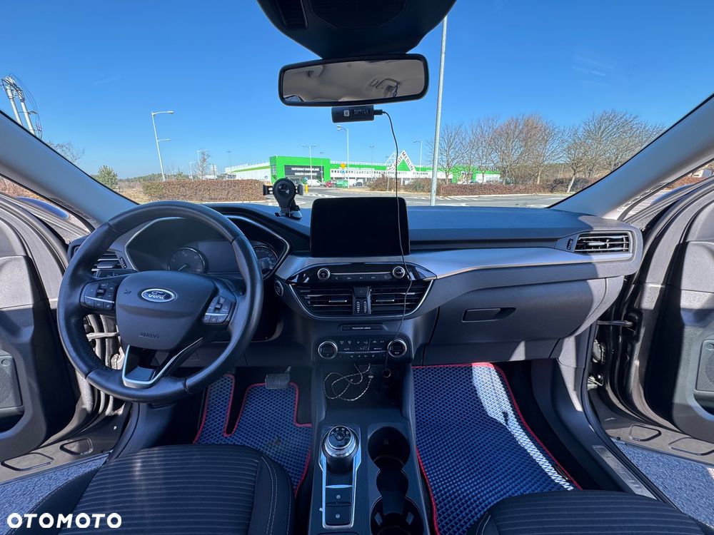 Ford Kuga - 27