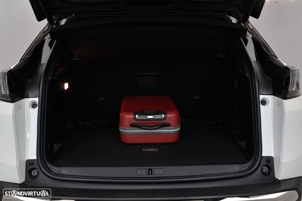 Peugeot 3008 1.5 BlueHDi GT Pack EAT8 - 26