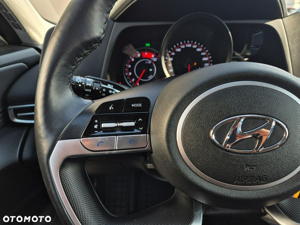 Hyundai Elantra - 20